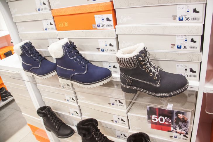 В Беларуси с марта магазины обяжут продавать обувь по новым правилам