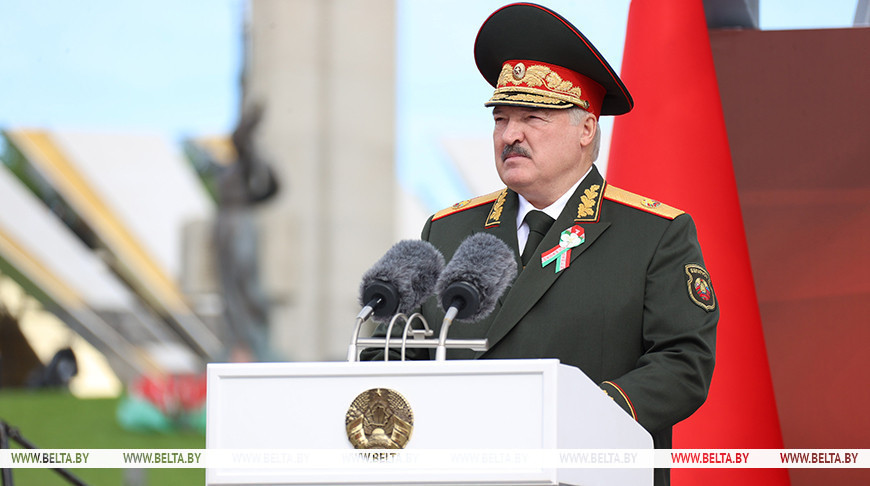 Выступление Лукашенко на военном параде, посвященном 80-й годовщине освобождения Республики Беларусь от немецко-фашистских захватчиков